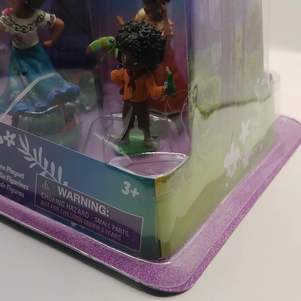 Disney Encanto Figurine Playset 6pk SEALED *Box Damage*